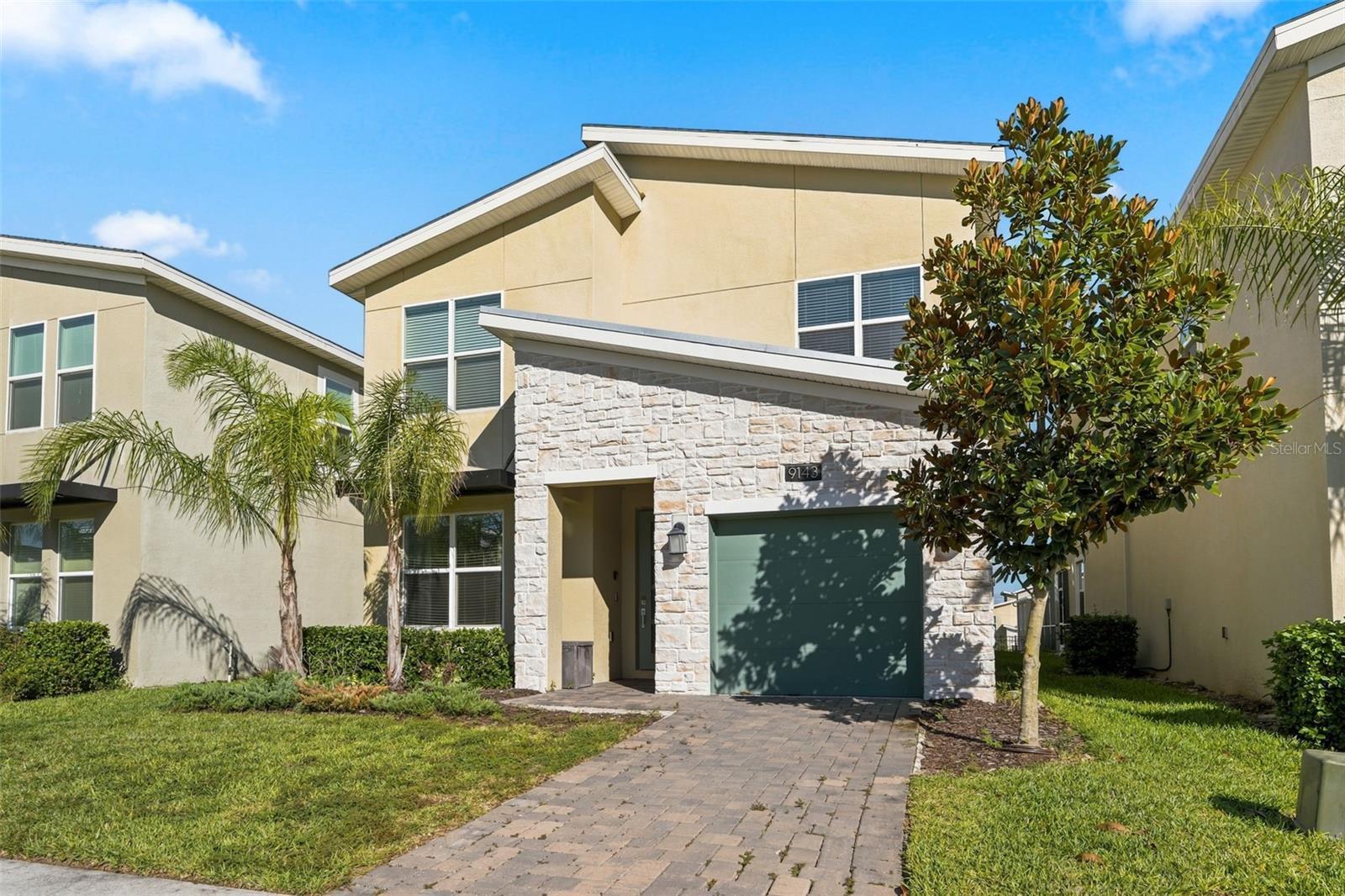 Listing photo 2 for 9143 Sommerset Hills Dr