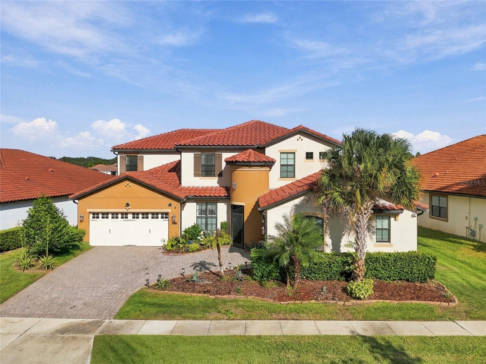 Listing photo 1 for 3817 Shoreside Dr