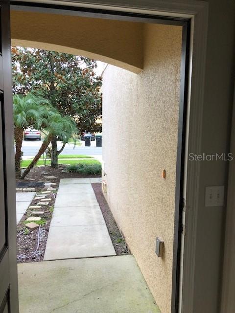 Listing photo 2 for 9073 Shepton St
