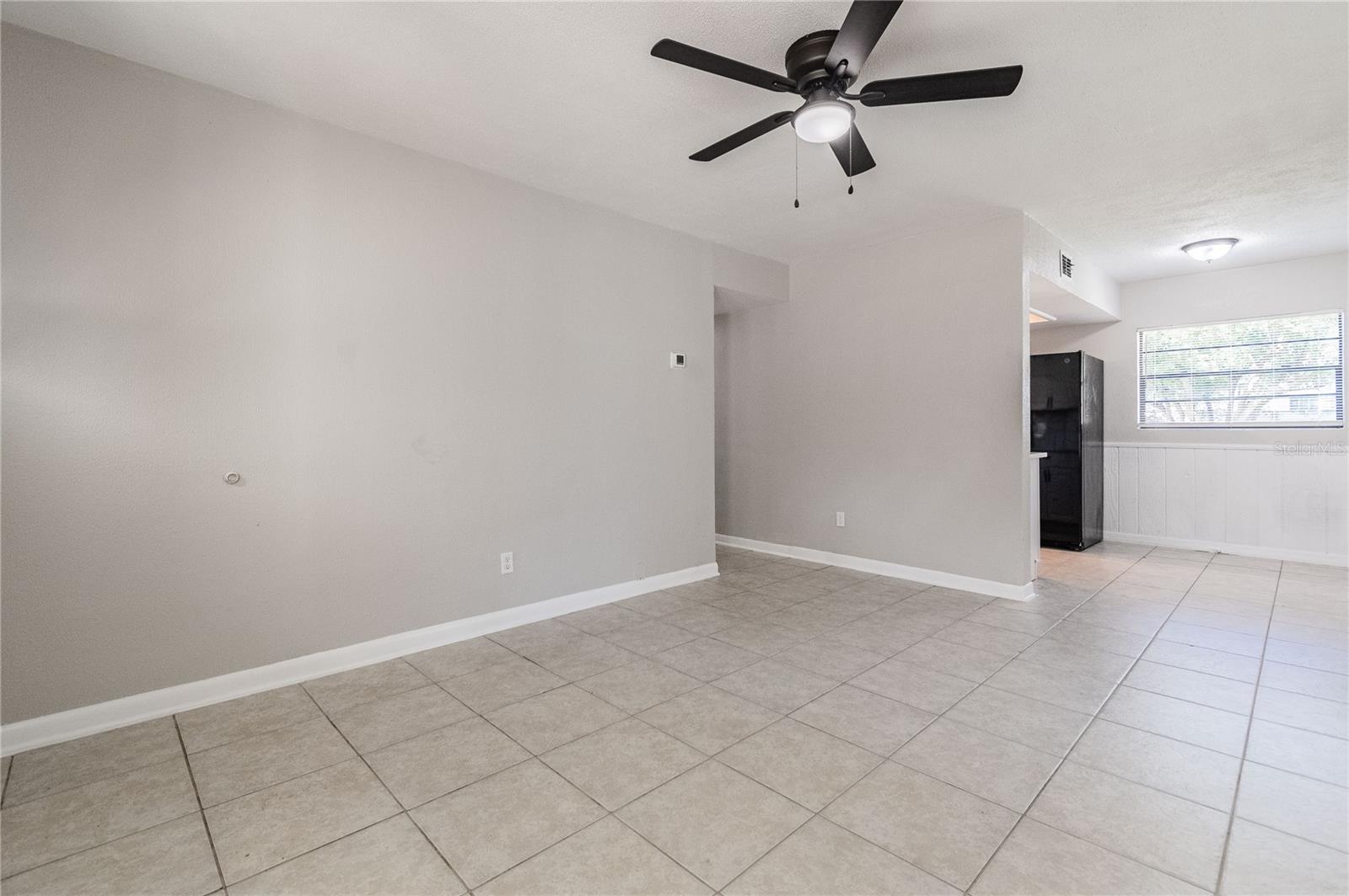 Listing photo 3 for 2707 Dixie Rd