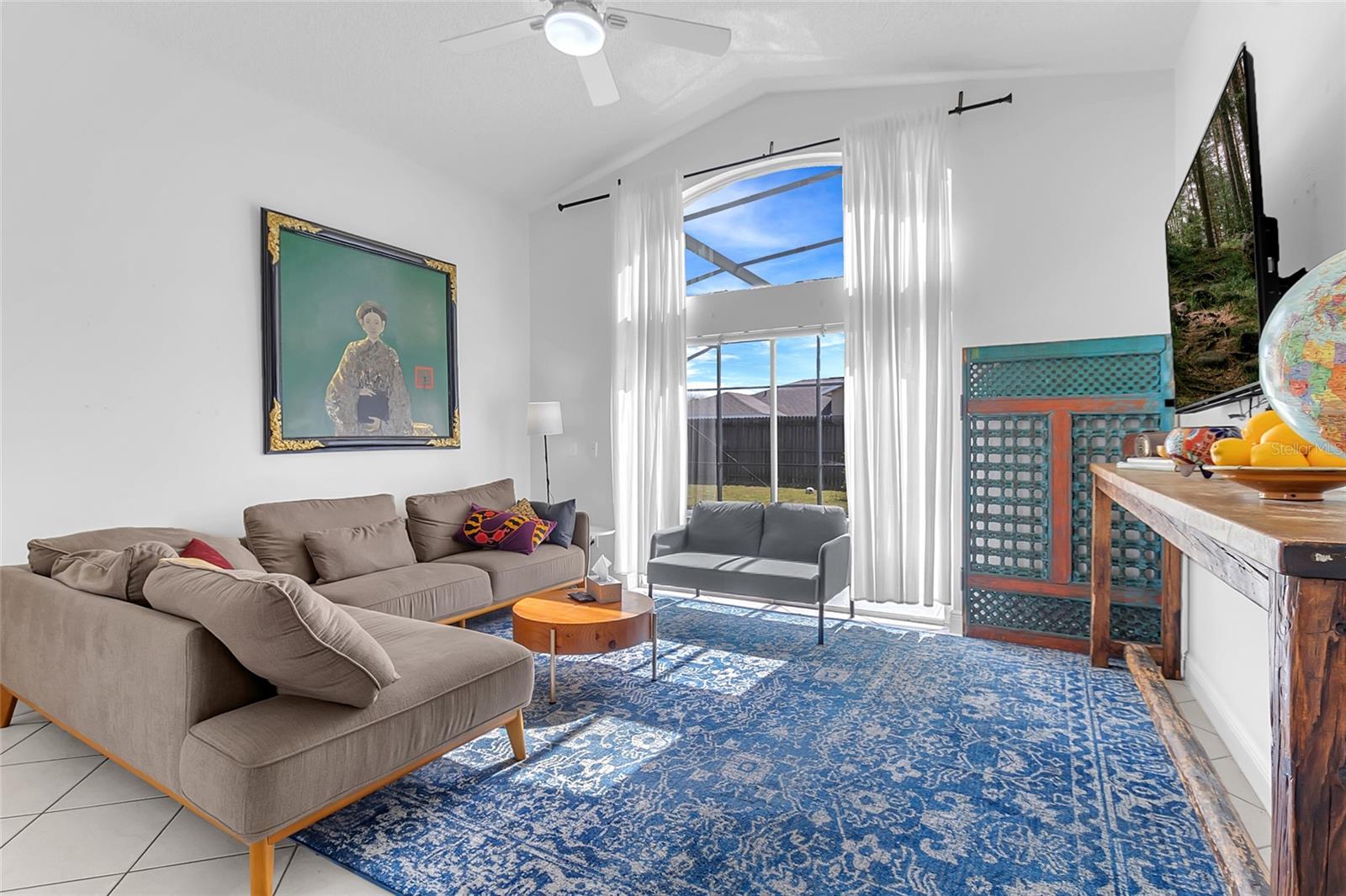 Listing photo 3 for 1551 Avleigh Cir