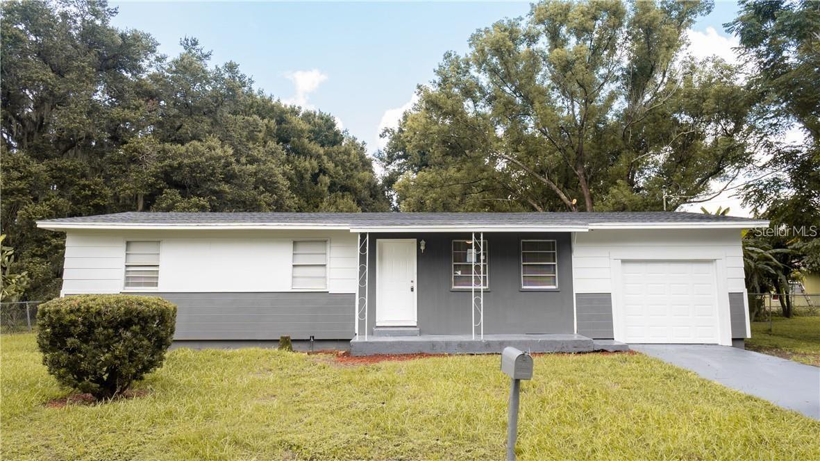 Listing photo 1 for 215 S French Ave