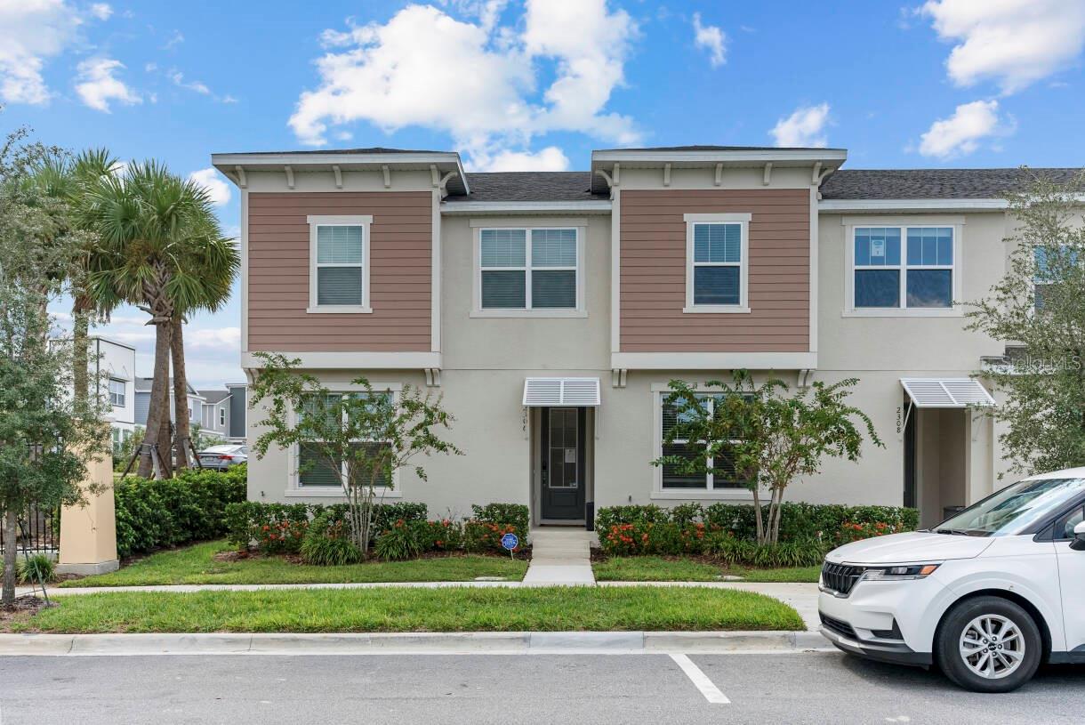 Listing photo 1 for 2306 Zaballina Pl