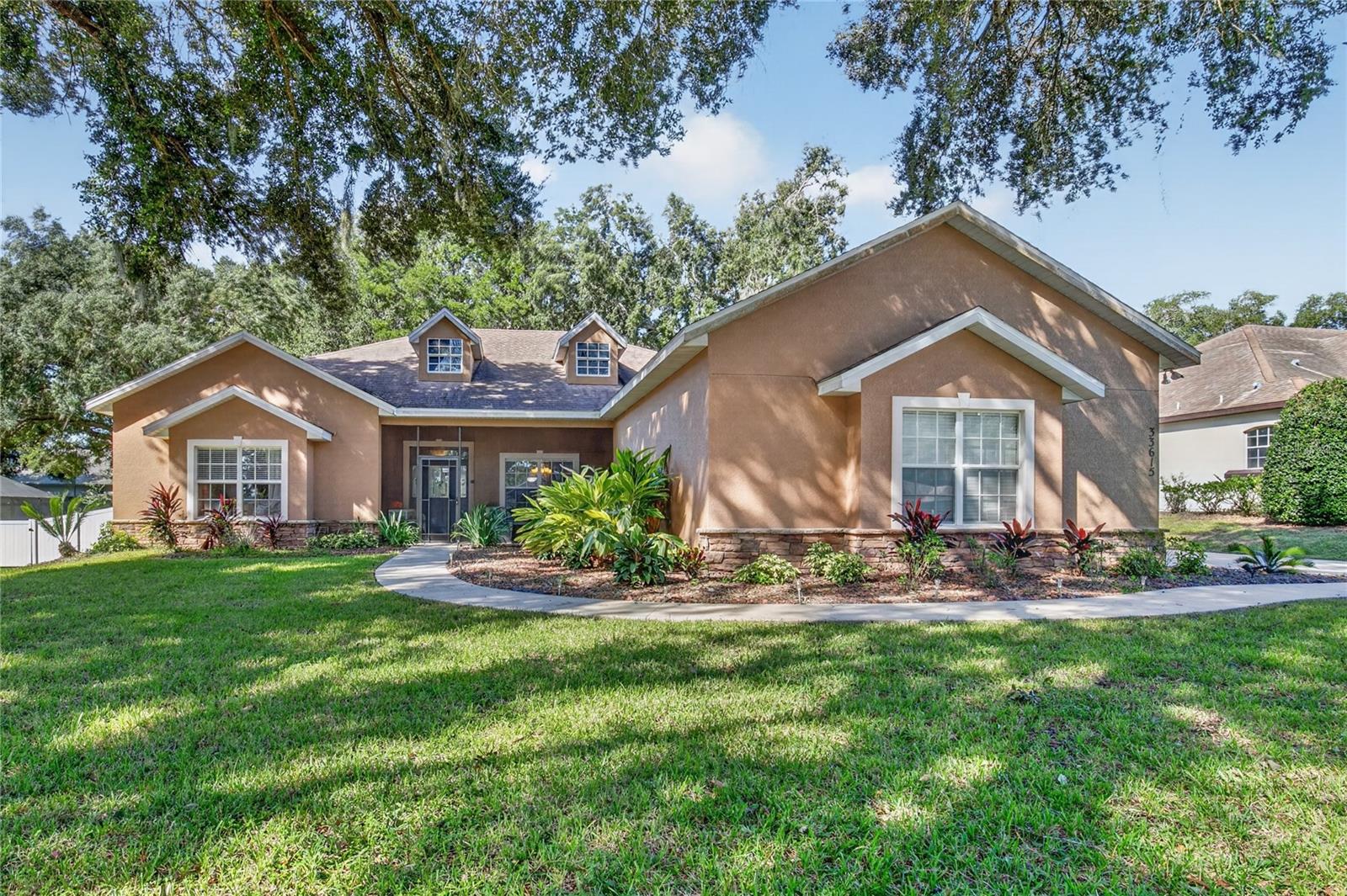 Listing photo 2 for 33615 Lake Myrtle Blvd