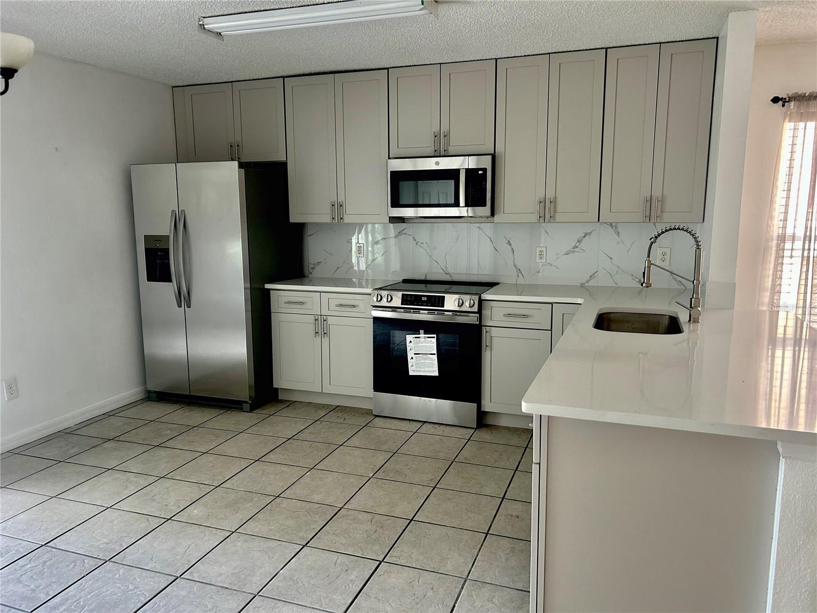 Listing photo 3 for 1030 Crystal Bay Ln