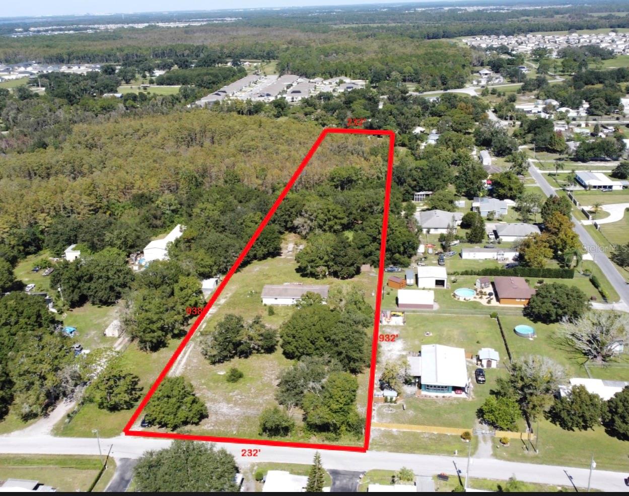 Listing photo 1 for 5585 Lake Lizzie Dr