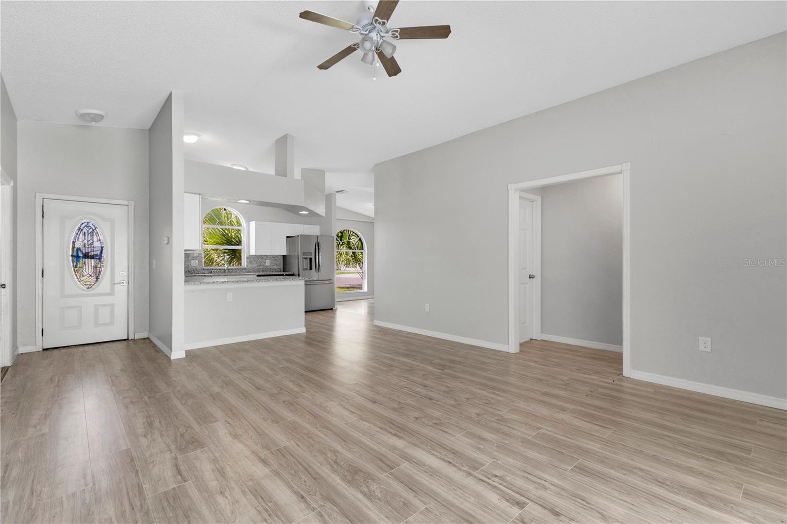 Listing photo 3 for 138 Saint Kitts Cir